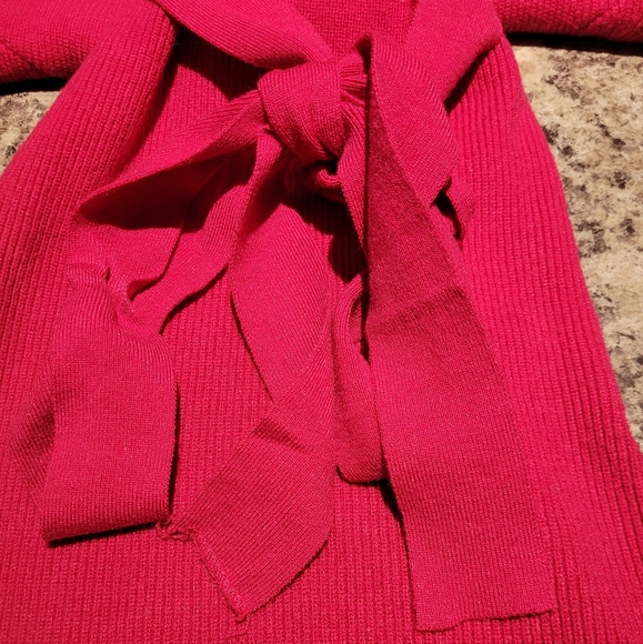 4SI3NNA – Olivia Tie Waist Sweater Mini Dress in Fushia, size XS - Picture 7 of 7